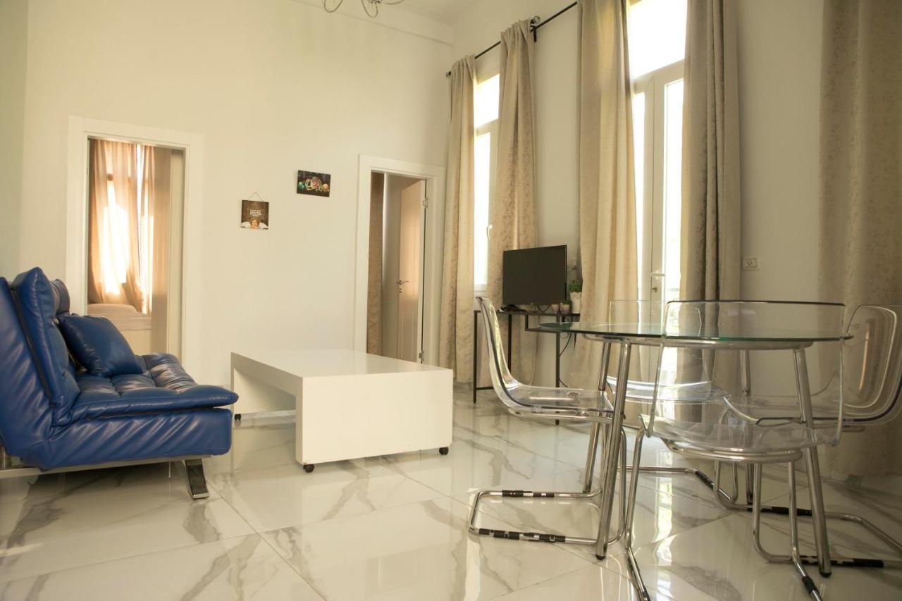 Bauhaus Stylish Apartments - By Bookiz เทลอาวีฟ ภายนอก รูปภาพ